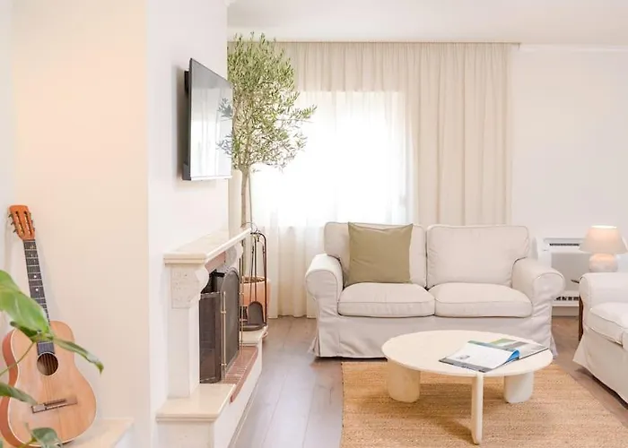 Anna's Blloku تيرانا