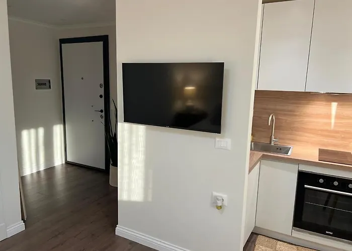 Anna's Blloku تيرانا