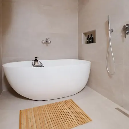 Anna's Blloku Apartamento