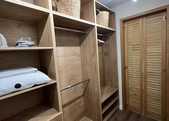 Anna's Blloku * Tirana